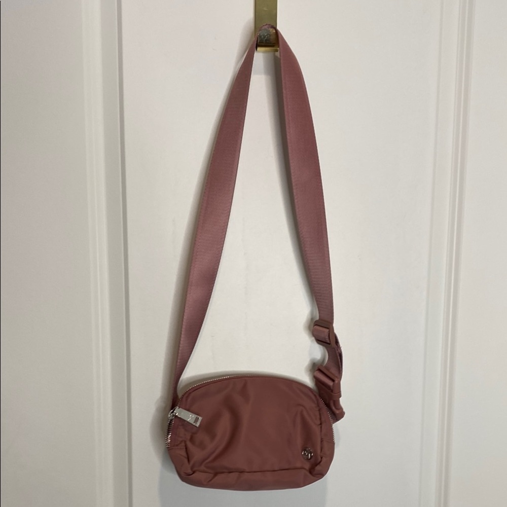 Pander Dusty Rose Crossbody Belt Bag
